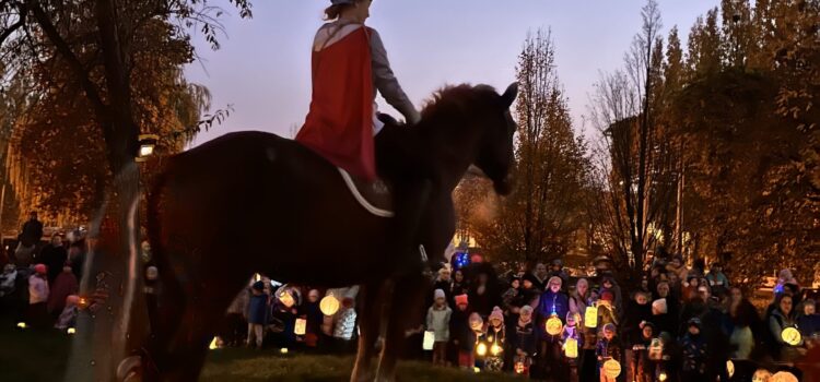 7. 11.: Svatomartinský průvod světýlek 7. 11.: Svatomartinský průvod světýlek